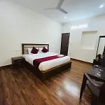 Hotel Night Stay - Safdarjung Enclave Couple Friendly