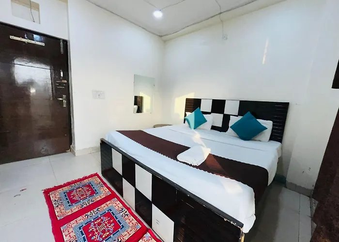 Hotel Night Stay - Safdarjung Enclave Couple Friendly
